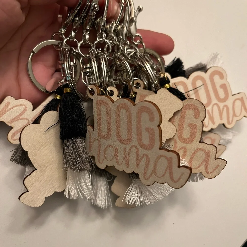 Dog Mom Key Chain - Picture 2 of 3
